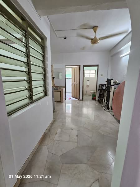 Untuk Dijual - Double Storey low cost terrace house at Pekan Razaki for sale