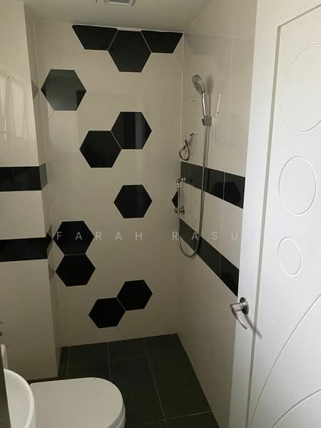 Condominium for Sale at Kemuncak Shah Alam - Farah Rasul - Bathroom - PropertyGuru.com.my