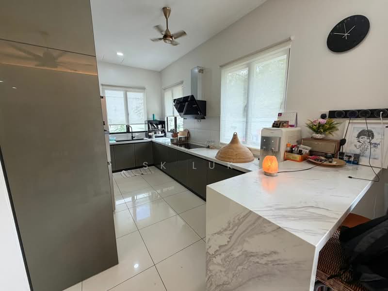 Semi-Detached House for Sale in Rawang (Selangor) - SK Luk - Kitchen - PropertyGuru.com.my