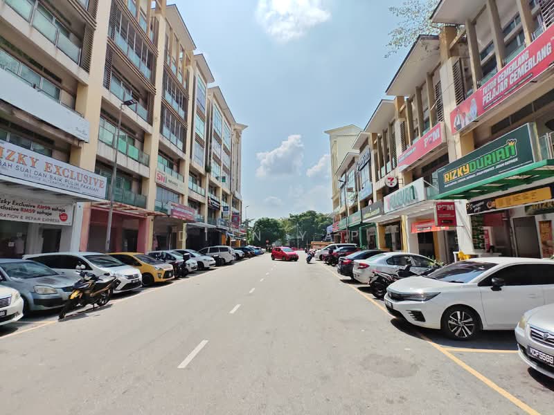 Kedai / Pejabat untuk Dijual di Petaling Jaya (Selangor) - DINN YAP - Exterior - PropertyGuru.com.my