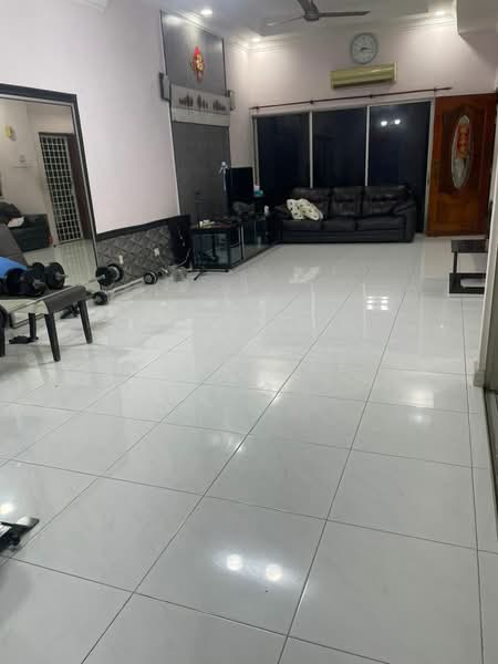 Rumah Teres 2 Tingkat untuk Dijual di Taman Megah (Petaling Jaya) - Ivan Lee - Living Room - PropertyGuru.com.my