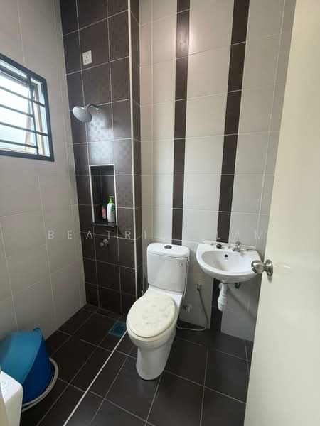 2-storey Terraced House for Sale in Taman Seri Austin (Tebrau) - Beatrice Lam - Bathroom - PropertyGuru.com.my