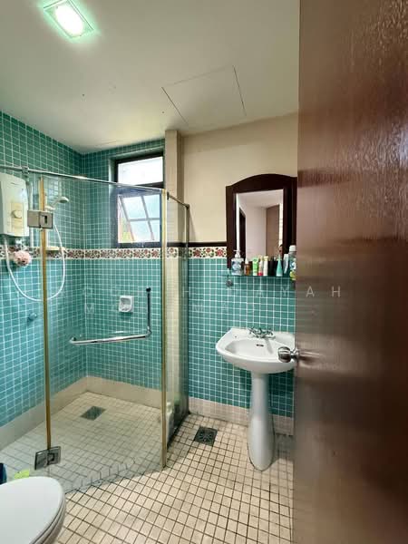 Kondominium untuk Dijual di Kampung Warisan - Noor Hidayah Mohamad Noor - Bathroom - PropertyGuru.com.my