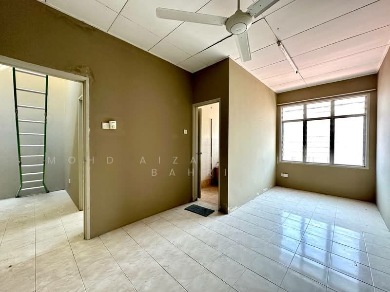 Rumah Teres 2 Tingkat untuk Dijual di Kajang (Selangor) - Mohd Aizat Saiful Bahri - Interior - PropertyGuru.com.my