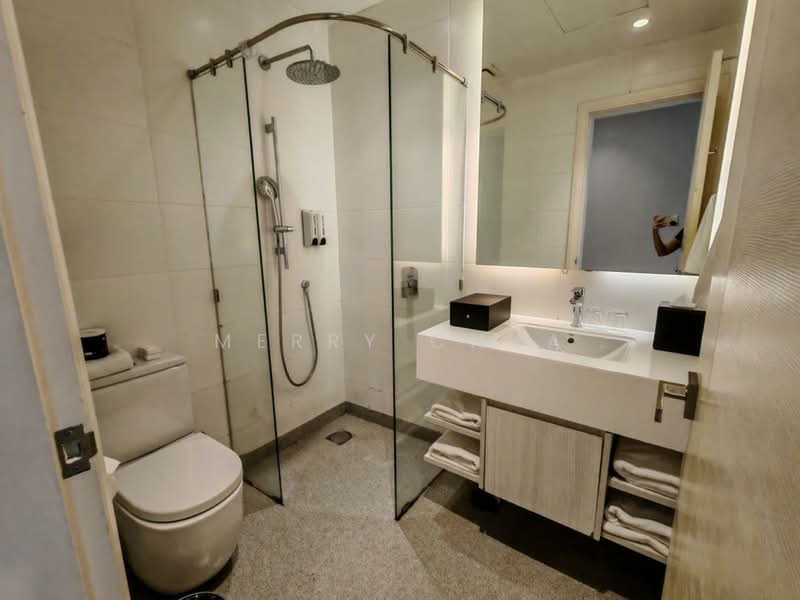 Service Residence for Sale at Suasana Iskandar Malaysia - Merry Chua - Bathroom - PropertyGuru.com.my