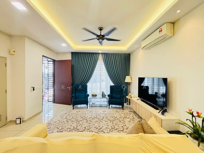 2-storey Terraced House for Sale in Bandar Rimbayu (Telok Panglima Garang) - Nur Alia Omar - Living Room - PropertyGuru.com.my