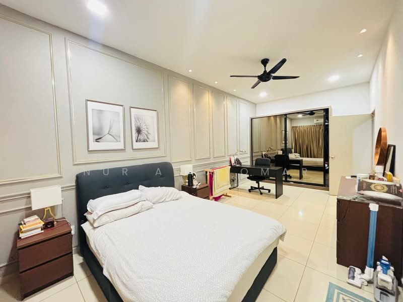 2-storey Terraced House for Sale in Bandar Rimbayu (Telok Panglima Garang) - Nur Alia Omar - Bedroom - PropertyGuru.com.my