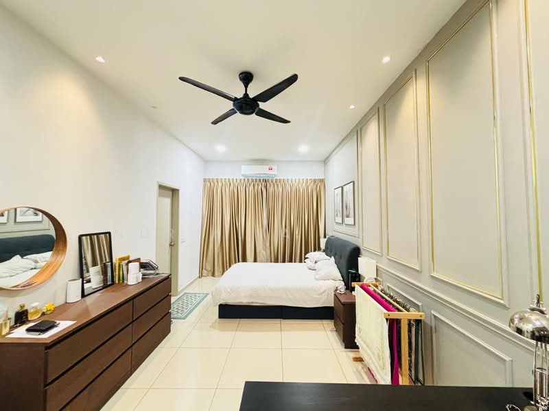 2-storey Terraced House for Sale in Bandar Rimbayu (Telok Panglima Garang) - Nur Alia Omar - Bedroom - PropertyGuru.com.my