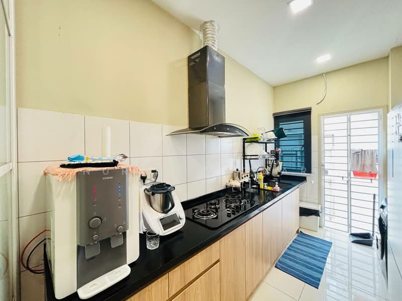 2-storey Terraced House for Sale in Bandar Rimbayu (Telok Panglima Garang) - Nur Alia Omar - Kitchen - PropertyGuru.com.my