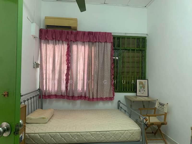 1-storey Terraced House for Rent in Johor Bahru (Johor) - Merry Chua - Bedroom - PropertyGuru.com.my