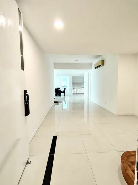 Service Residence for Rent at Gateway Kiaramas Residences - Winson Liem - Corridor - PropertyGuru.com.my