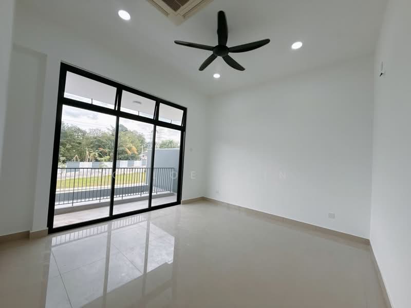 Terraced House for Rent in Taman Ponderosa (Johor Bahru) - Chloe Chin - Balcony - PropertyGuru.com.my