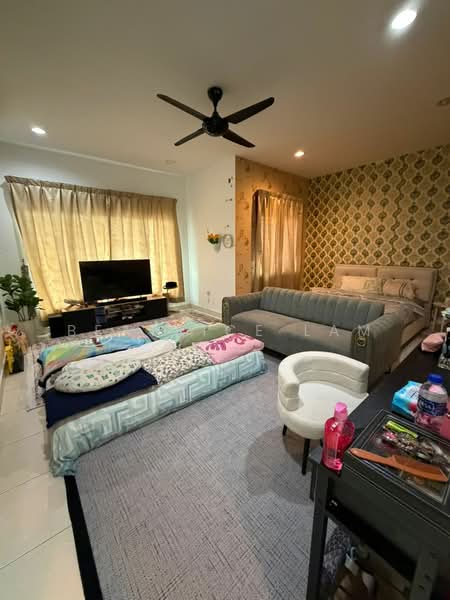 Terraced House for Sale in Taman Laguna (Johor Bahru) - Beatrice Lam - Bedroom - PropertyGuru.com.my