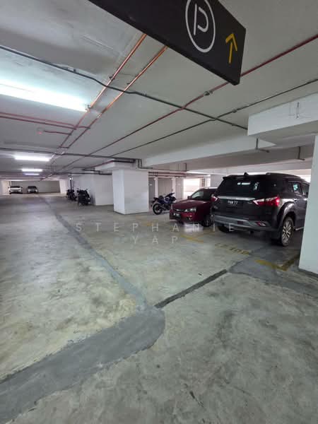 Servis Apartment untuk Disewa di SKS Habitat - Stephanie Yap - Car Park - PropertyGuru.com.my