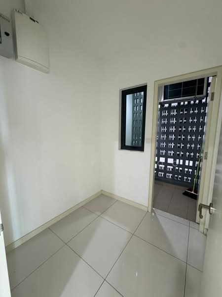 Kondominium untuk Dijual di Amanja - Evelyn Khoo - Room - PropertyGuru.com.my