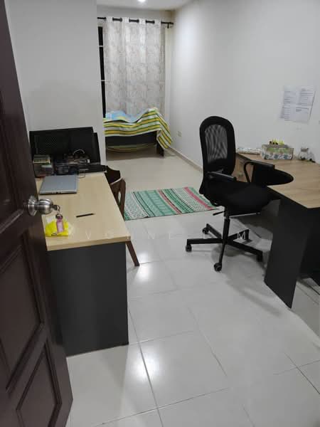 2-storey Terraced House for Sale in Taman Desa Cemerlang (Ulu Tiram) - Yvonne Lim - Study - PropertyGuru.com.my