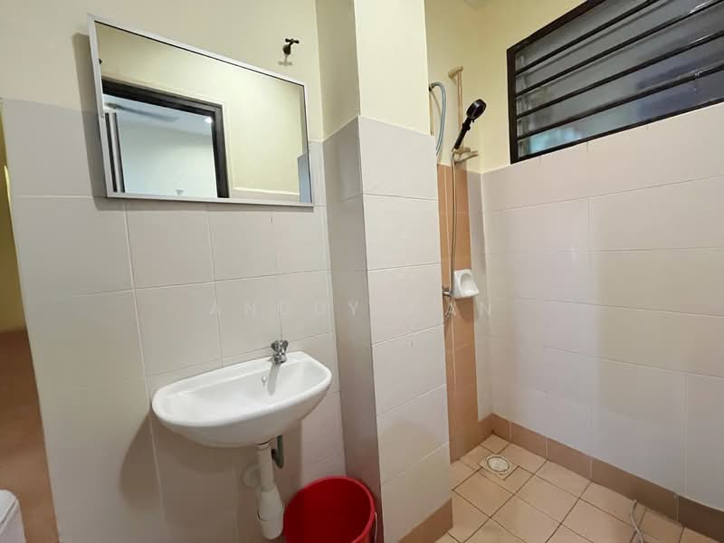 2-storey Terraced House for Sale in Bandar Bukit Raja (Klang) - Anddy Gan - Bathroom - PropertyGuru.com.my