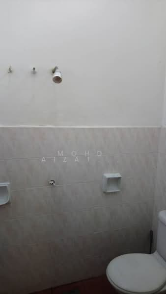 2-storey Terraced House for Sale in Cheras (Kuala Lumpur) - Mohd Aizat Saiful Bahri - Bathroom - PropertyGuru.com.my