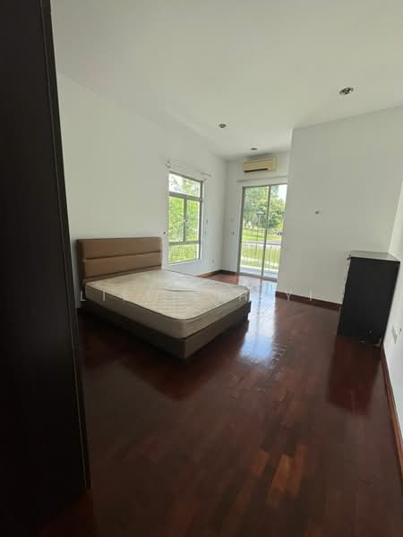 Rumah Berkembar untuk Disewa di Iskandar Puteri (Nusajaya) (Johor) - Liew Lih Yi - Bedroom - PropertyGuru.com.my
