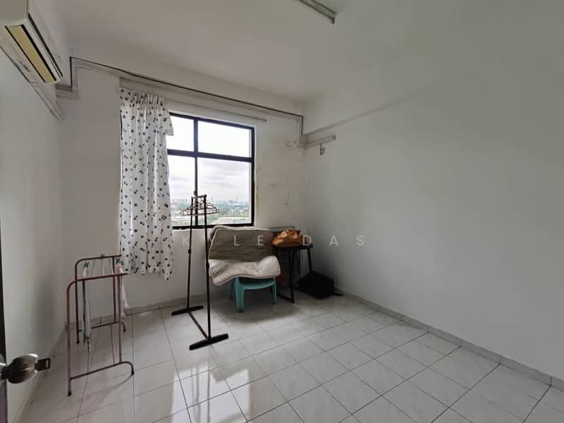 Pangsapuri untuk Dijual di Mewah View Luxurious Apartments - Kyle Das - Bedroom - PropertyGuru.com.my