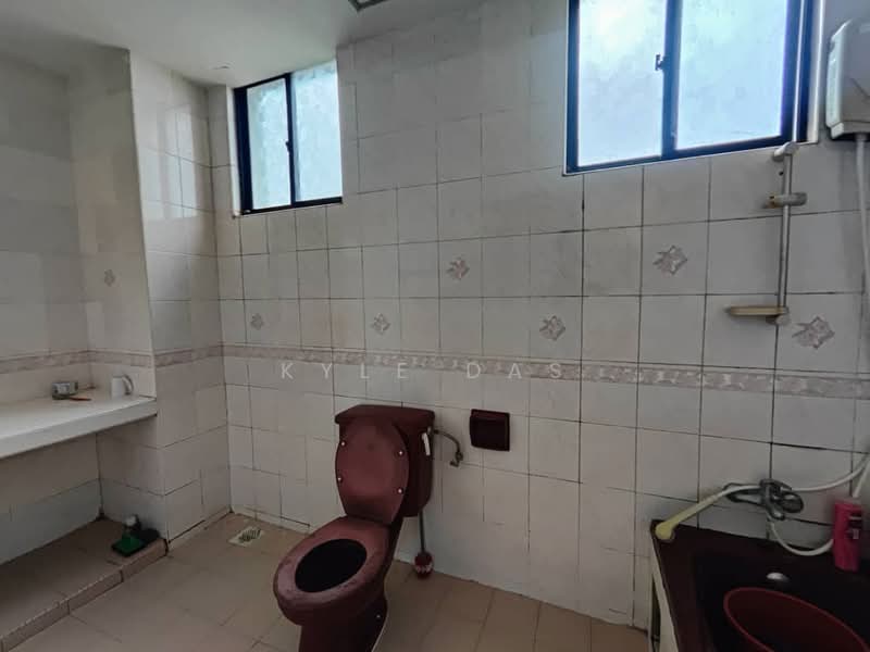 Pangsapuri untuk Dijual di Mewah View Luxurious Apartments - Kyle Das - Bathroom - PropertyGuru.com.my