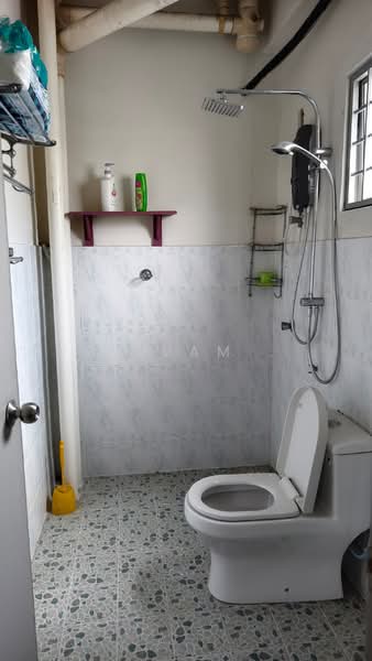 Apartment for Sale at Kenangan View - Selvam . - Bathroom - PropertyGuru.com.my