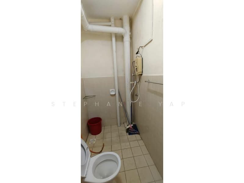 Pangsapuri untuk Disewa di Lake View Suites - Stephanie Yap - Bathroom - PropertyGuru.com.my
