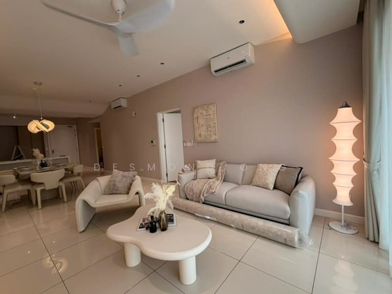 Servis Apartment untuk Dijual di Suasana Bukit Ceylon / Raja Chulan Residences - Desmond Ong - Living Room - PropertyGuru.com.my