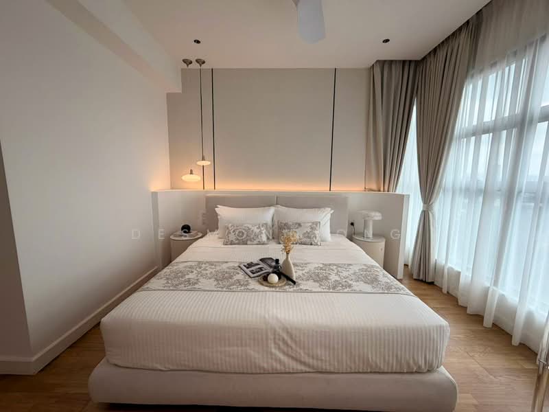 Servis Apartment untuk Dijual di Suasana Bukit Ceylon / Raja Chulan Residences - Desmond Ong - Master Bedroom - PropertyGuru.com.my