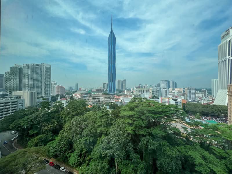 Servis Apartment untuk Dijual di Suasana Bukit Ceylon / Raja Chulan Residences - Desmond Ong - Master Bedroom View - PropertyGuru.com.my