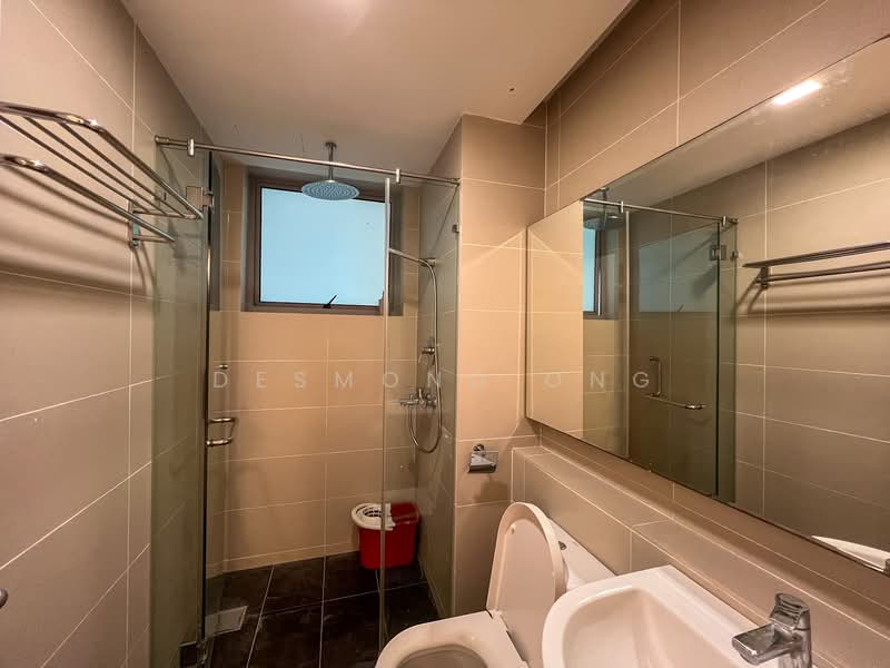 Servis Apartment untuk Dijual di Suasana Bukit Ceylon / Raja Chulan Residences - Desmond Ong - Bathroom 2 - PropertyGuru.com.my
