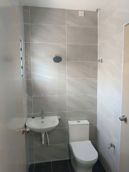 Rumah Teres 2 Tingkat untuk Disewa di Taman Lapangan Indah (Ipoh) - Alvin Wong - Bathroom - PropertyGuru.com.my