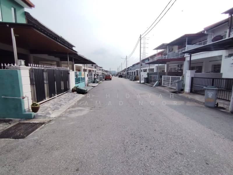 2-storey Terraced House for Sale in Bandar Springhill (Port Dickson) - Noor Hidayah Mohamad Noor - Exterior - PropertyGuru.com.my