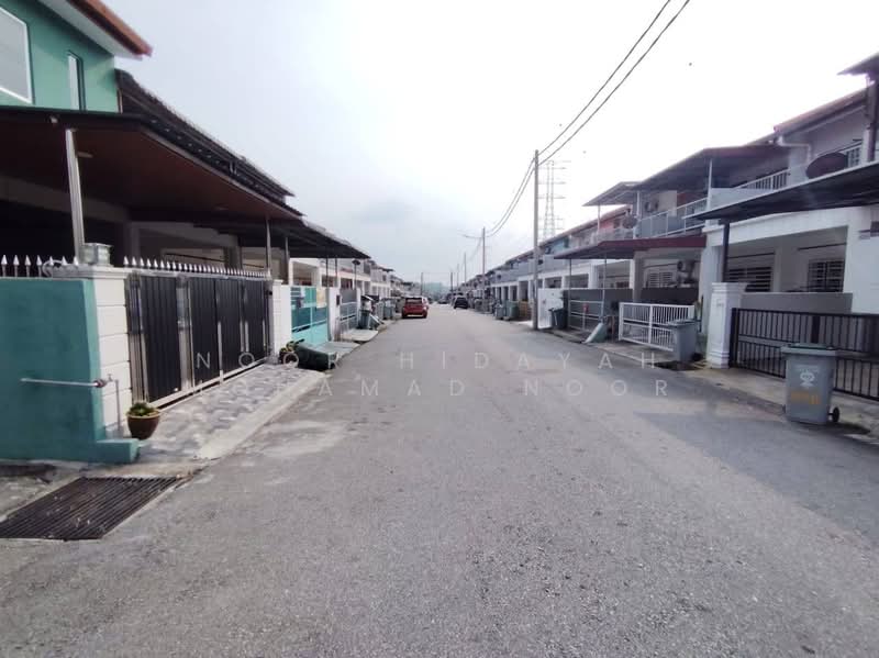 2-storey Terraced House for Sale in Bandar Springhill (Port Dickson) - Noor Hidayah Mohamad Noor - Exterior - PropertyGuru.com.my