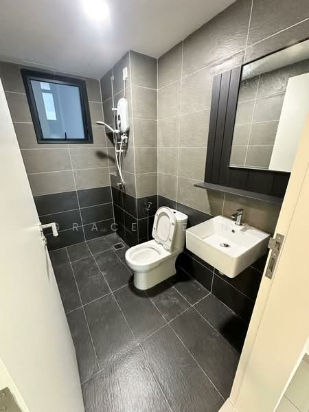 Servis Apartment untuk Disewa di D'Clover Residences - Grace Leong - Bathroom - PropertyGuru.com.my
