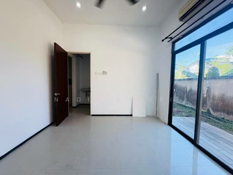 Semi-Detached House for Rent in Seksyen 13 (Shah Alam) - Nadia Shukri - Interior - PropertyGuru.com.my