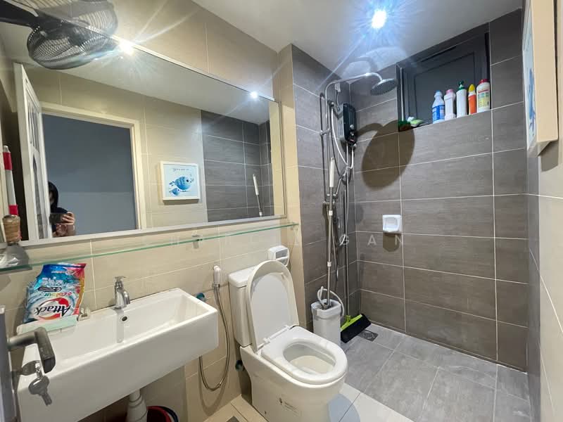 Servis Apartment untuk Disewa di Gravit8, Klang - Charlie Gan - PropertyGuru.com.my