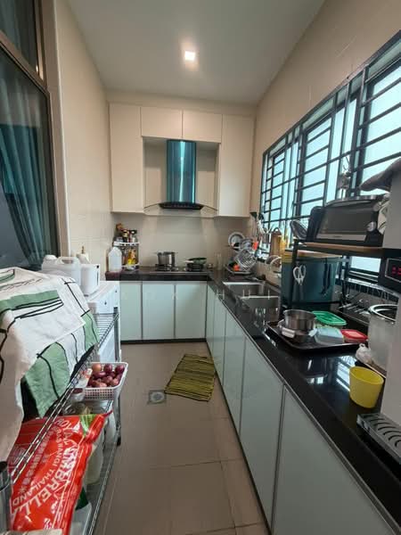 Rumah Teres 2 Tingkat untuk Dijual di Taman Seri Austin (Tebrau) - Kok Hui - Kitchen - PropertyGuru.com.my