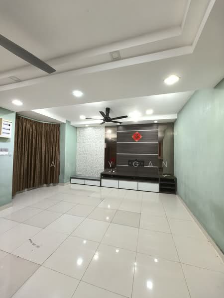 Rumah Teres 2.5 Tingkat untuk Dijual di Kampung Batu Belah (Klang) - Anddy Gan - Living Room - PropertyGuru.com.my