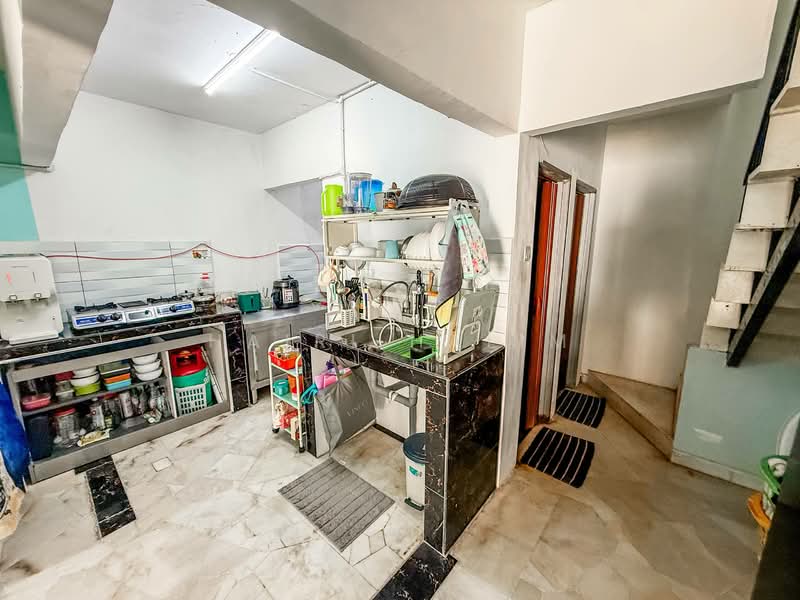 Rumah Teres 2 Tingkat untuk Dijual di Seksyen 18 (Shah Alam) - Hairi Halim - PropertyGuru.com.my
