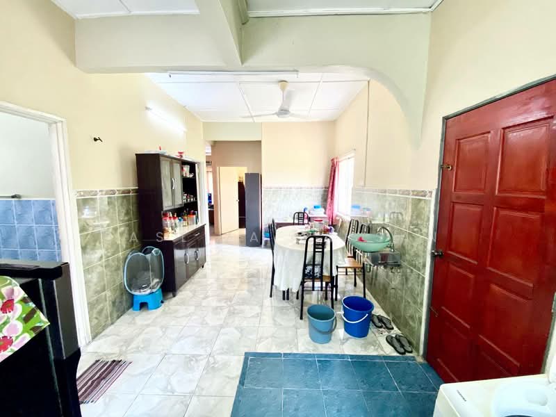 Rumah Teres 1 Tingkat untuk Dijual di Kajang (Selangor) - Hasliza Hassan - Kitchen - PropertyGuru.com.my