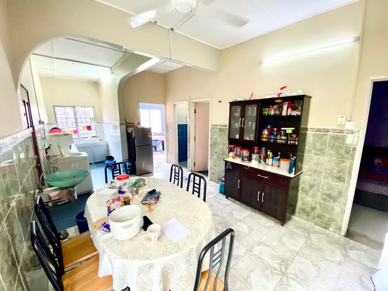 Rumah Teres 1 Tingkat untuk Dijual di Kajang (Selangor) - Hasliza Hassan - Kitchen - PropertyGuru.com.my