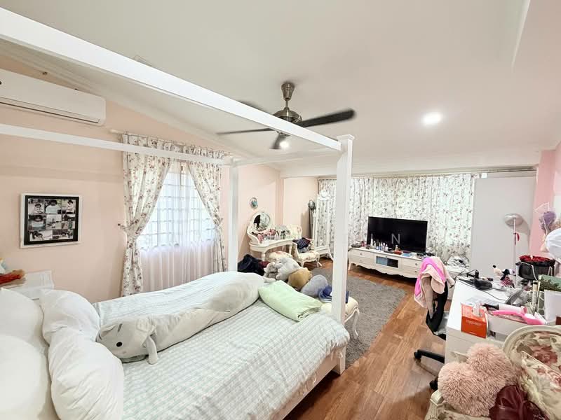 Bungalow for Sale in Seksyen 11 (Petaling Jaya) - Sa'a Nordin - Bedroom - PropertyGuru.com.my