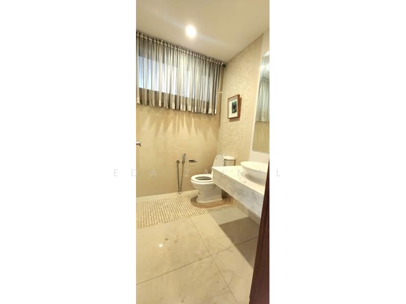 2-storey Terraced House for Sale in Damansara Heights (Kuala Lumpur) - Eda Zainal - Bathroom - PropertyGuru.com.my