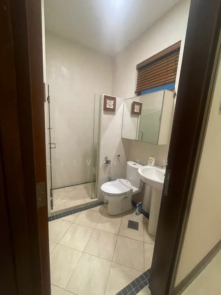 Rumah Berkembar untuk Disewa di Taman Sri Hartamas (Sri Hartamas) - Kelvin Tan - Bathroom - PropertyGuru.com.my