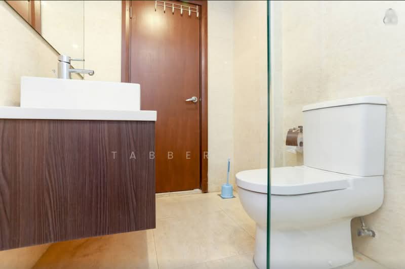 Servis Apartment untuk Disewa di Regalia Residence - Tabber Tan - Bathroom - PropertyGuru.com.my