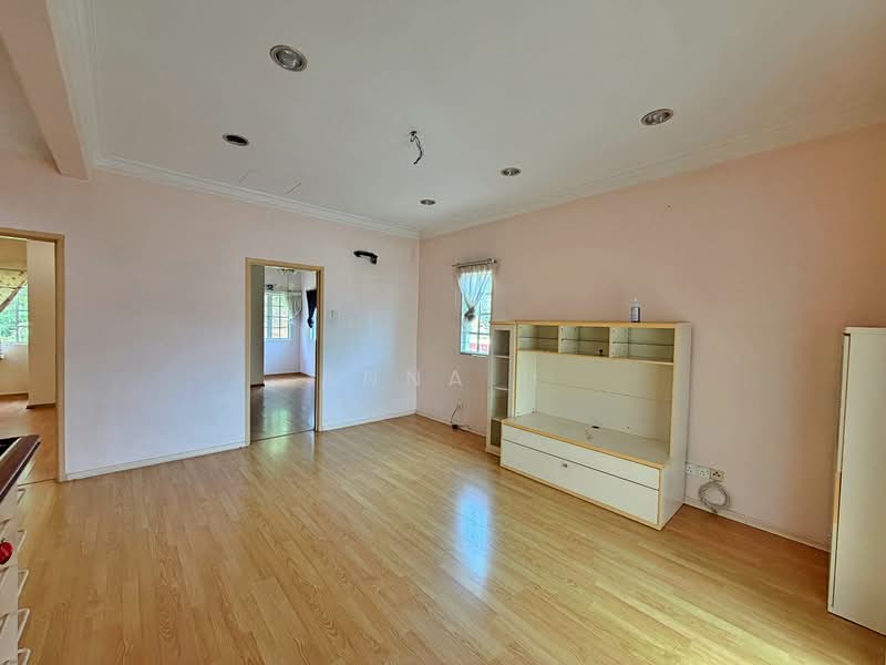 Rumah Teres 3 Tingkat untuk Dijual di Taman Bukit Segar Jaya 2 (Cheras) - Anna H - Living Room - PropertyGuru.com.my