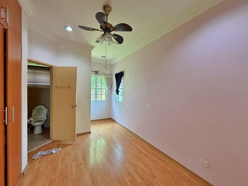 Rumah Teres 3 Tingkat untuk Dijual di Taman Bukit Segar Jaya 2 (Cheras) - Anna H - Bathroom - PropertyGuru.com.my