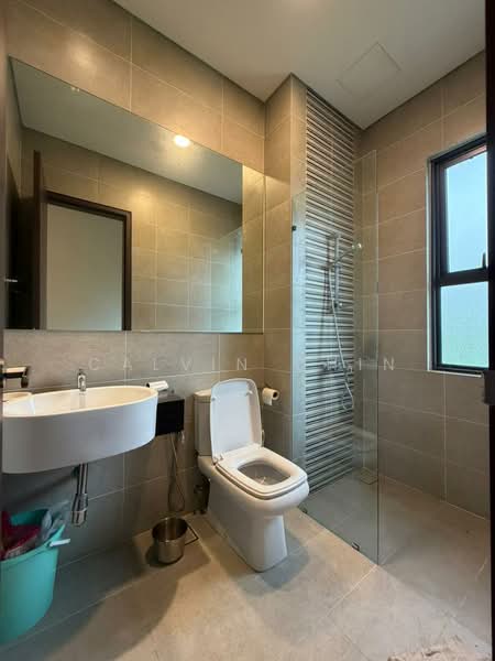 Rumah Teres 3 Tingkat untuk Dijual di Taman Taynton View (Cheras) - calvin Chin - Bathroom - PropertyGuru.com.my