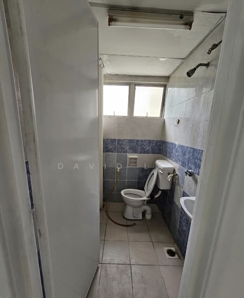 Kondominium untuk Disewa di Pelangi Damansara - David Lao - Bathroom - PropertyGuru.com.my